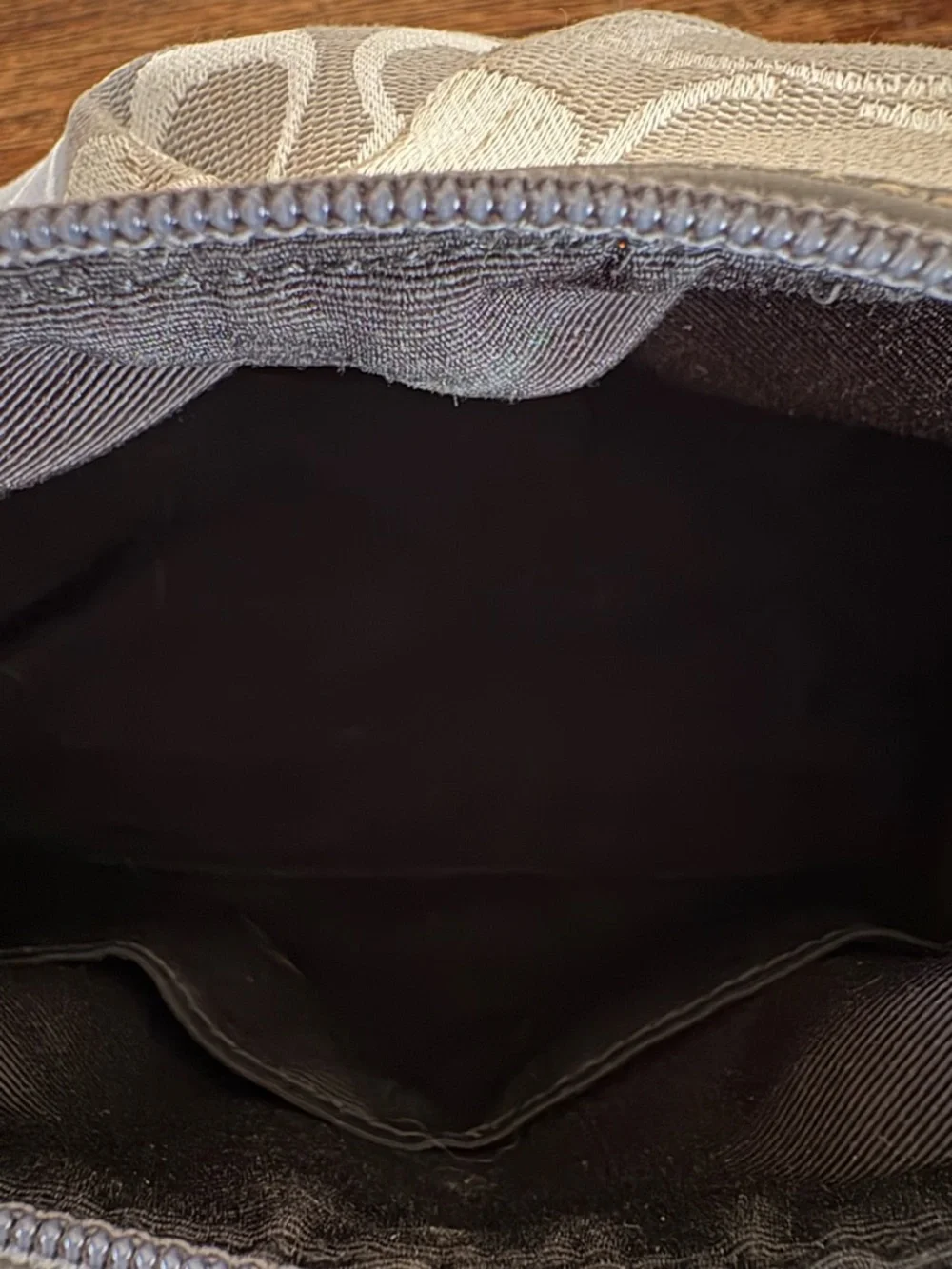 COACH Y2K VTG Mini Signature Gray Silver Shoulder Bag Canvas Leather 9x5x3.5” - Picture 5 of 5